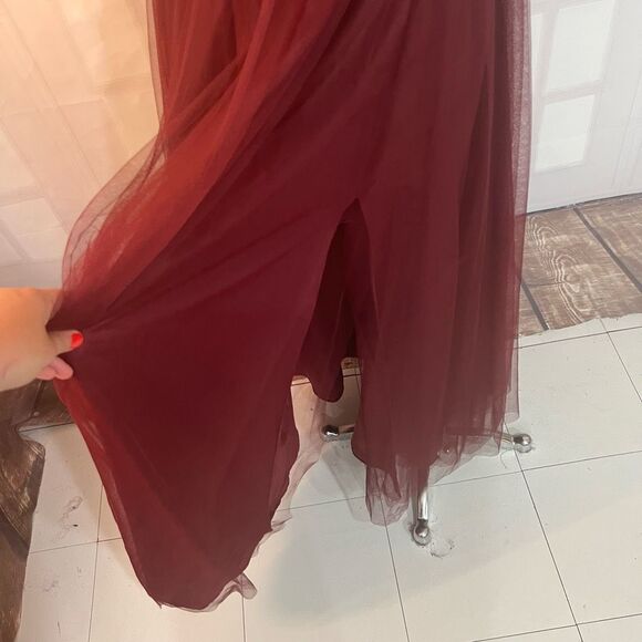 Revelry Thea tulle bridesmaid dress in Cabernet size 16 - Picture 7 of 15